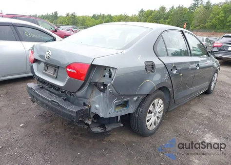 2014 Volkswagen Jetta 2.0L S z USA, uszkodzony, nr VIN 3VW2K7AJ7EM325555